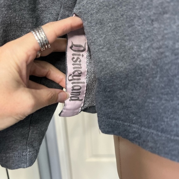 Disneyland Sequined Mickey Mouse Gray Knit Sweatshirt Top - Picture 6 of 8